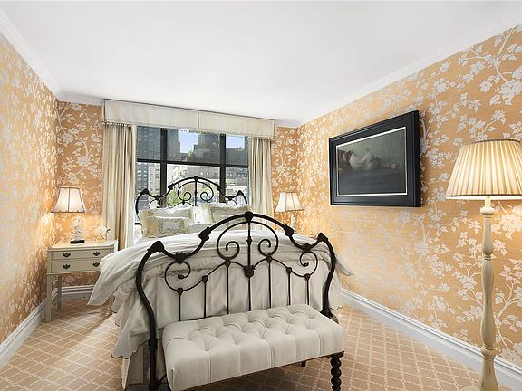 5th image of 300 E 54th St APT 7A