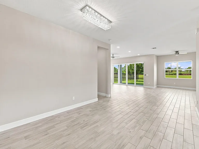 5608 Macoon Way — Photo 18