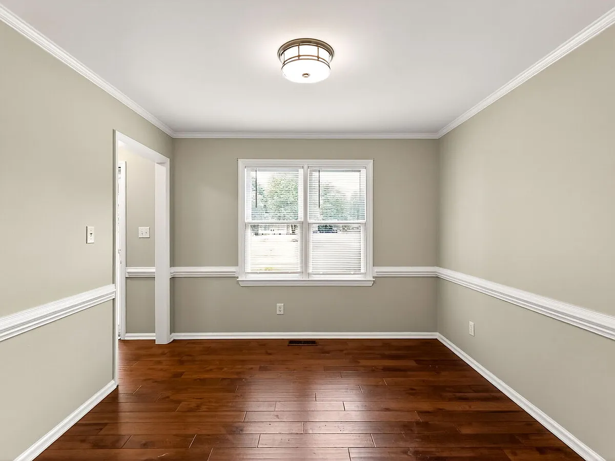 Building Photo - 7209 Silver Maple St