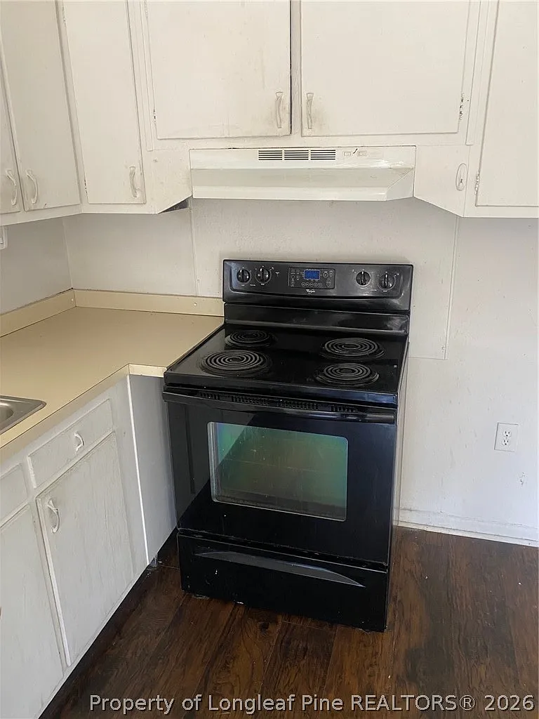 3 bed, 1.0 bath, 1116 sqft, $1,300 — Photo 3