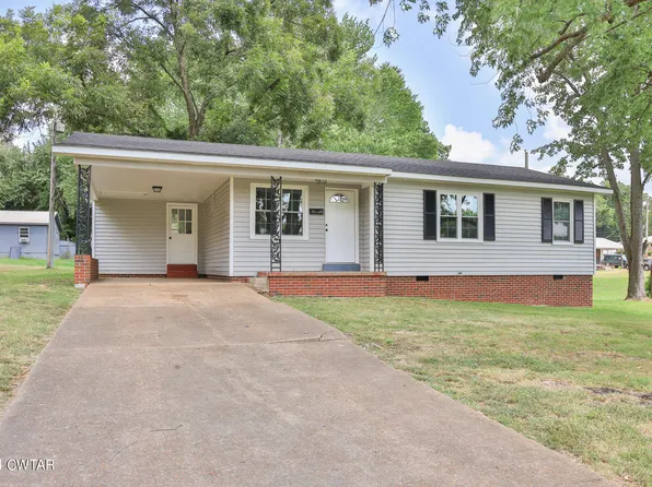 106 N Shelby St, Greenfield, TN 38230