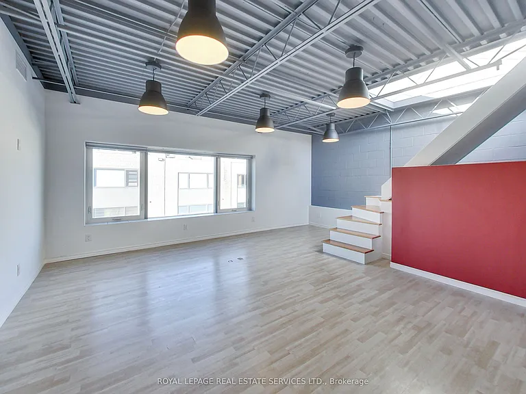 300 New Toronto St #7 — Photo 5