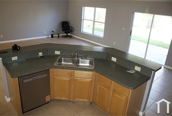 1270 Campo Ave NW — Photo 6
