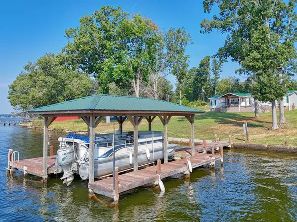 712 Lakeview Farm Rd, Cross Hill, SC 29332