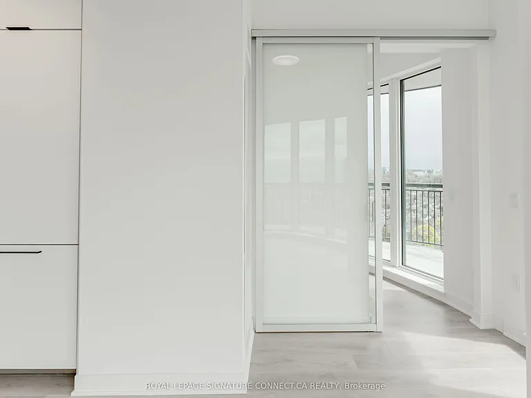 1185 Dupont St #1607 — Photo 15
