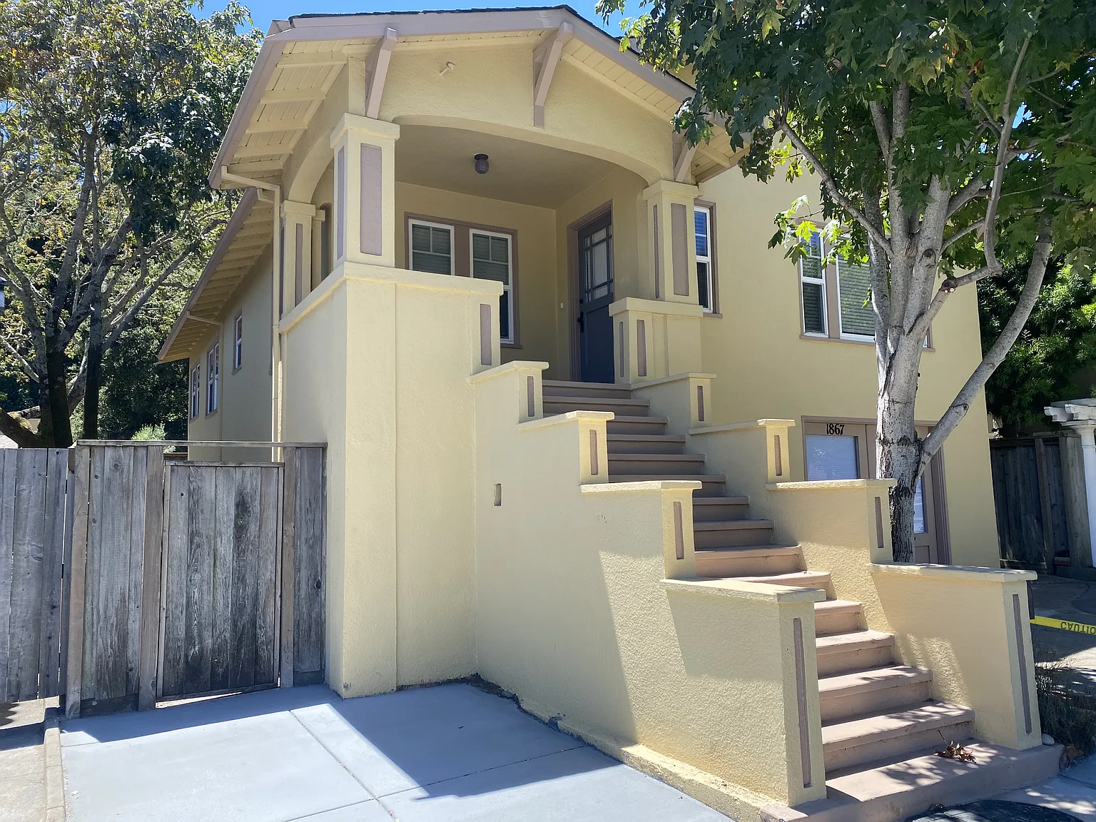 3 bed, 1.5 bath, 1253 sqft, $5,000 — Photo 1
