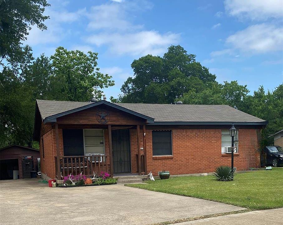 1st image of 1317 Woodcrest Dr