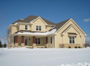 N37W23488 Broken Hill Cir S, Pewaukee, WI 53072