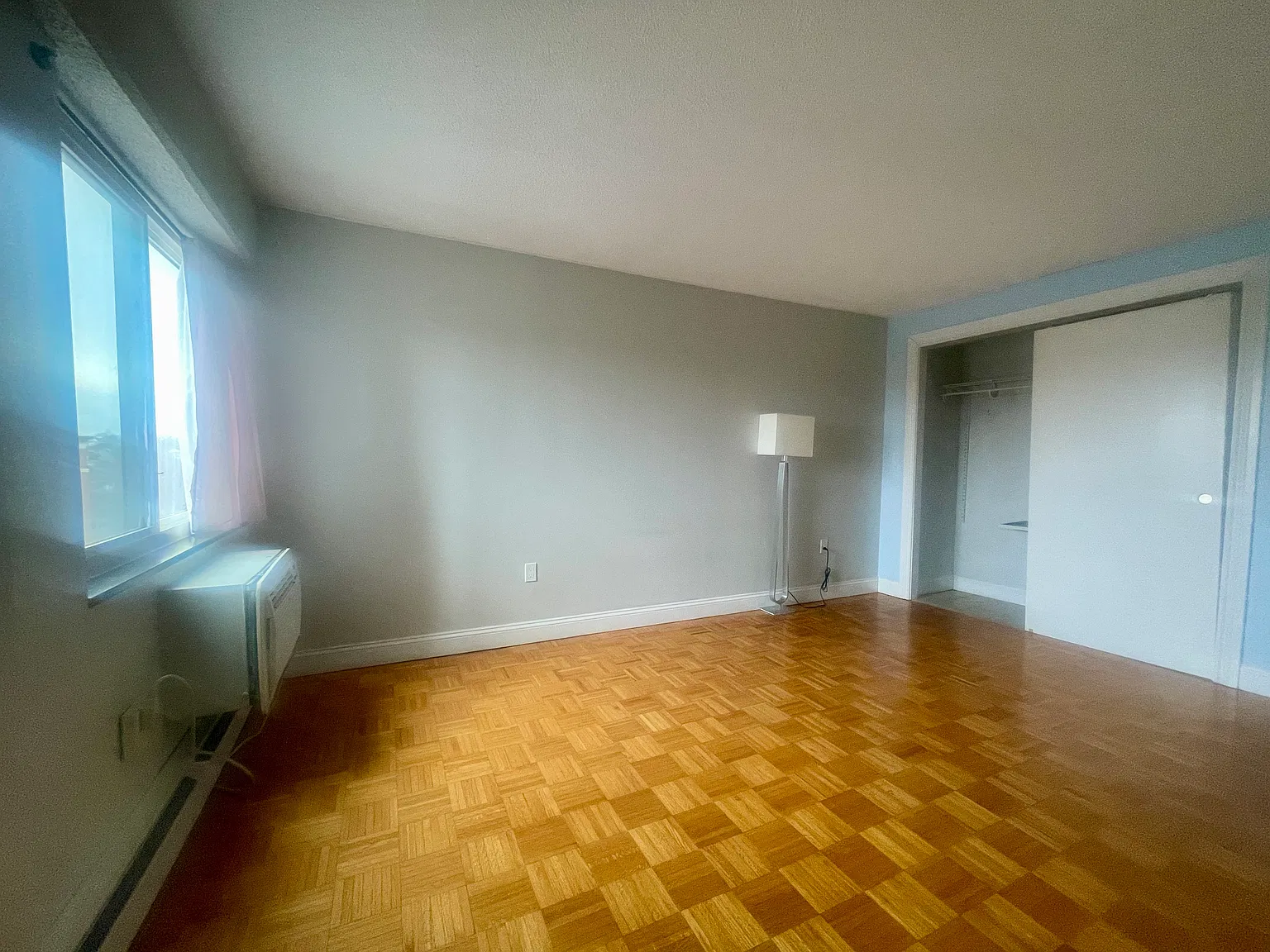 1 bed, 670 sqft, $2,100 — Photo 4