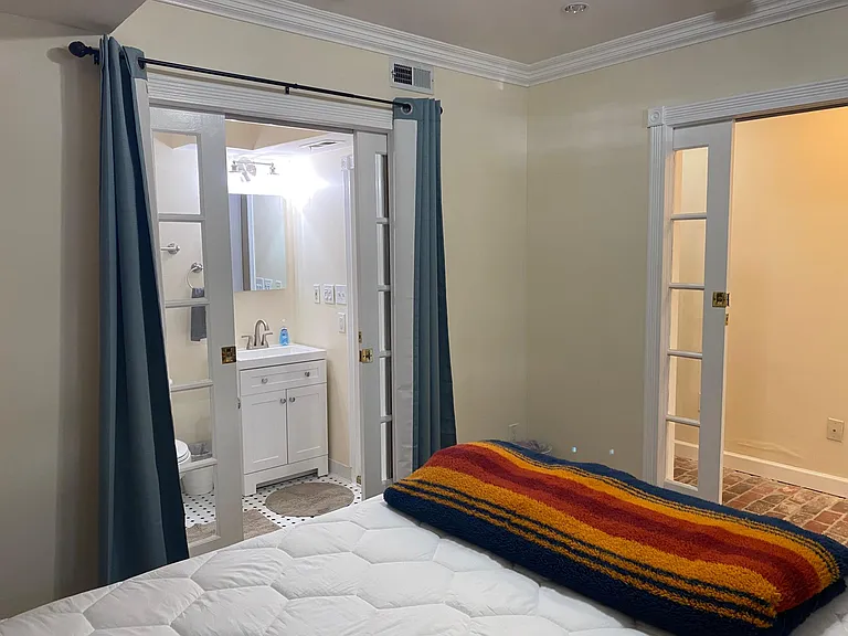 407 M St NE #B — Photo 2