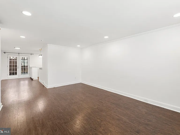 1451 W End Dr — Photo 7