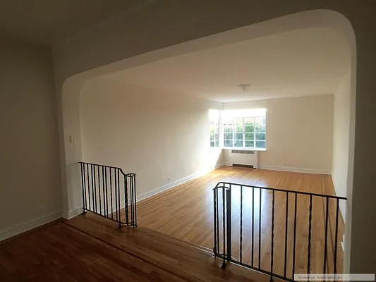 Rented by Sovereign Associates | media 23