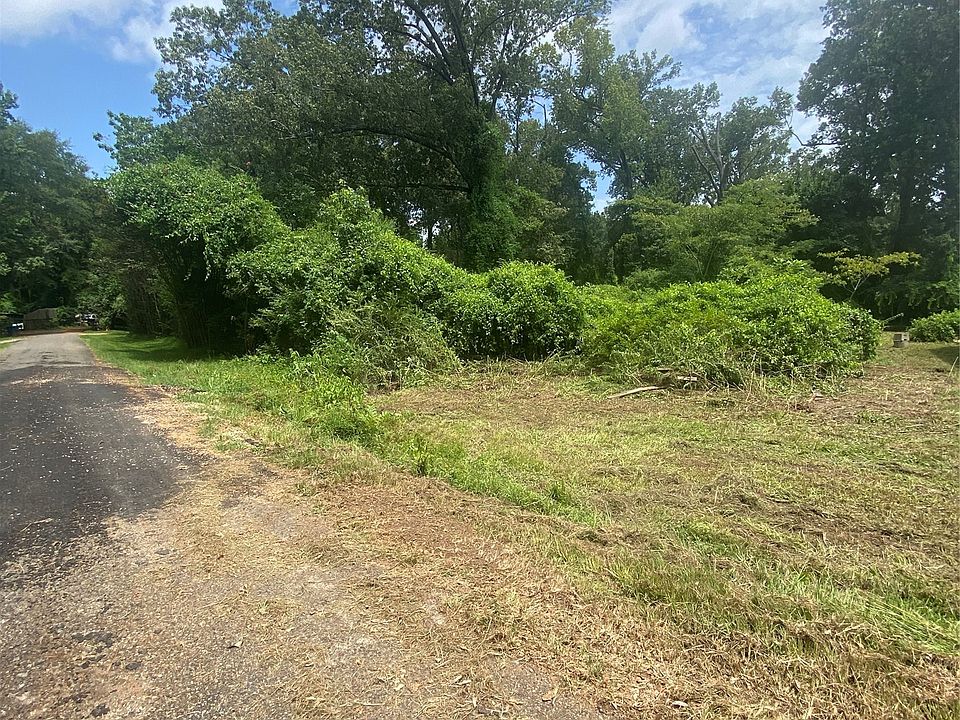 37th image of 140 Bellview Rd