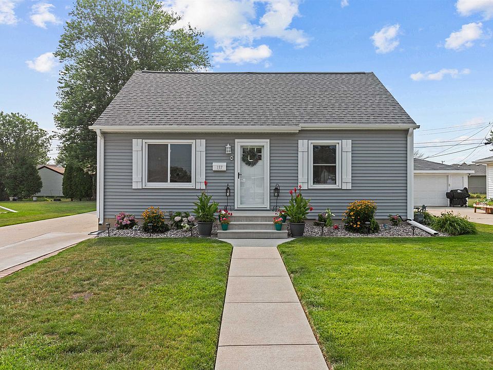 1st image of 137 Richard Ave