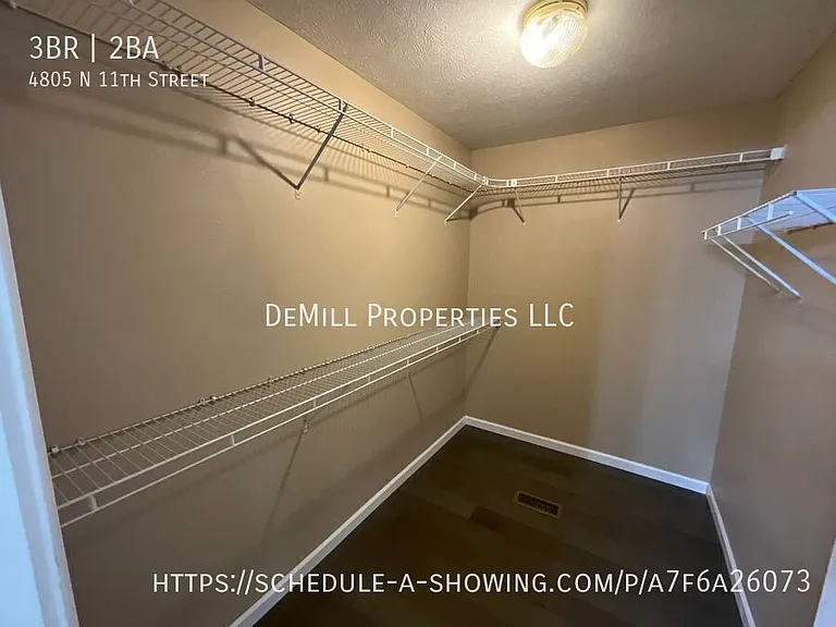 4805 N 11th St — Photo 14