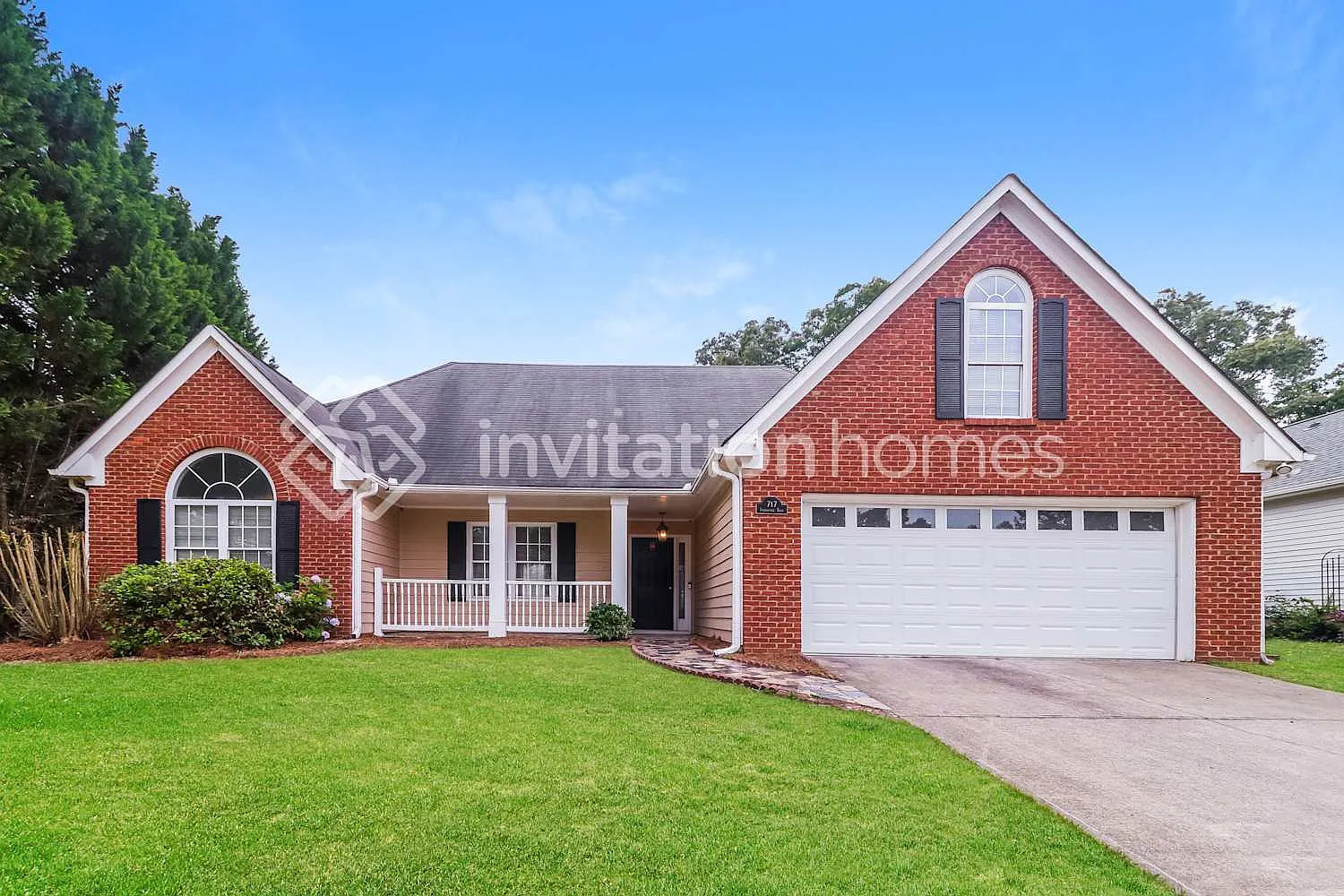 717 Thornapple Trl photo 1