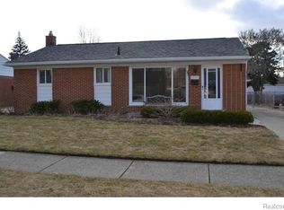 8355 Centralia St, Dearborn Heights, MI 48127
