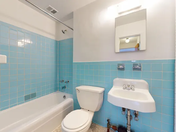 336 East 22nd Street image 10 of 11