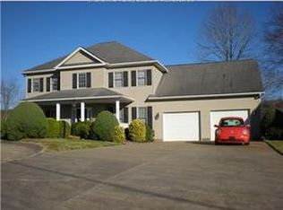 5224 Lee Ln, Cross Lanes, WV 25313