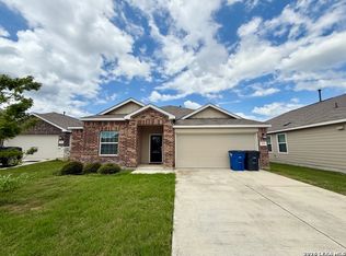 554 Blue Stem Rd, New Braunfels, TX 78130