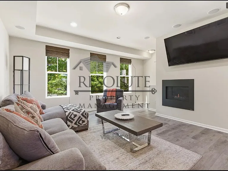 4116 Sykes St — Photo 4