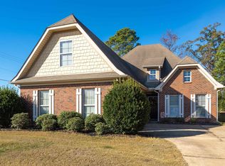 1194 Emerald Ridge Dr, Calera, AL 35040