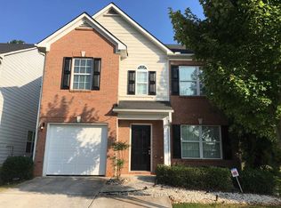 9463 Lakeview Rd, Union City, GA 30291