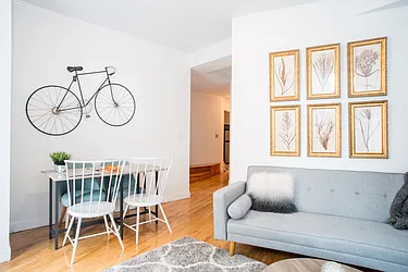 Rented by ER (DO NOT USE)