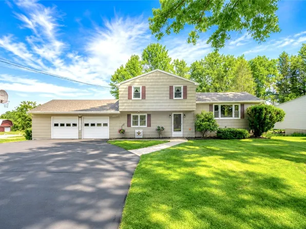 4317 Cream Ridge Rd, Macedon, NY 14502