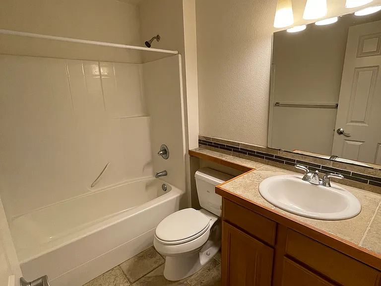 Trio Residences — Photo 25
