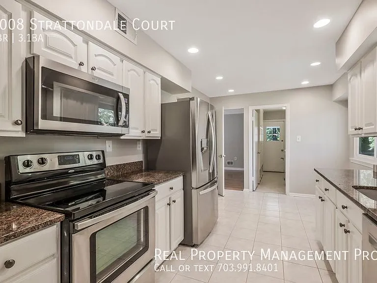 9008 Strattondale Ct — Photo 14