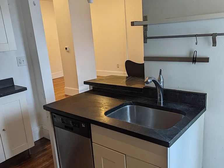 23 Prescott St #2 — Photo 7