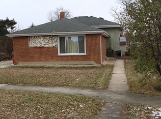 15 W Rozanne Dr, Addison, IL 60101