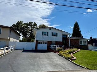 306 Broadway, West Babylon, NY 11704