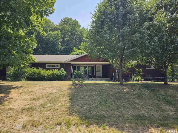 1136 N Nancy St, East Peoria, IL 61611