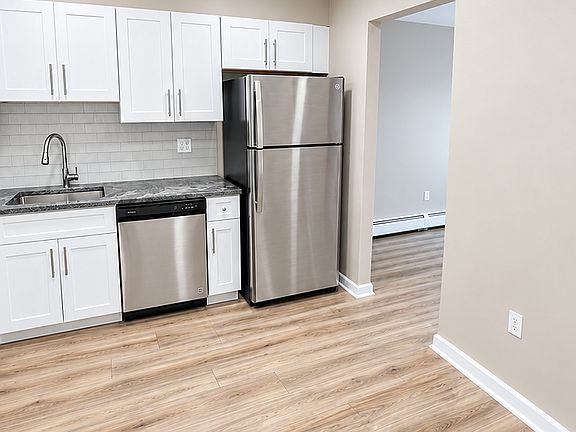 2nd image of 75AC4 Avonwood Rd #C4