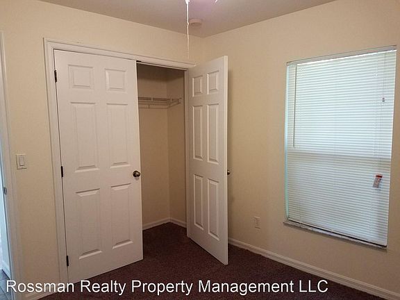 5th image of 965 Eisenhower Blvd APT 2