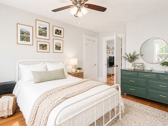5th image of 22 Bigelow St #3