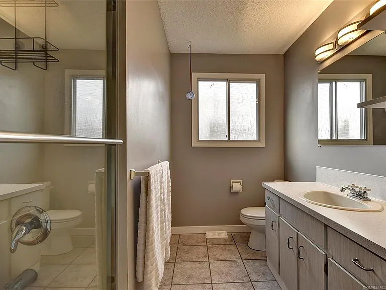 3918 Harding Rd — Photo 21