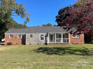 223 Chester Ave, Great Falls, SC 29055