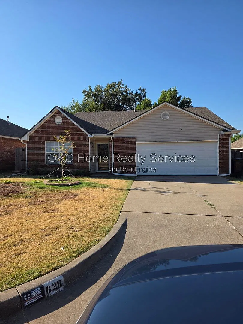3 bed, 2.0 bath, 1286 sqft, $1,495 — Photo 2