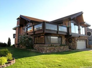 14 Lighthouse Shores Dr, South Lake Tahoe, CA 96150