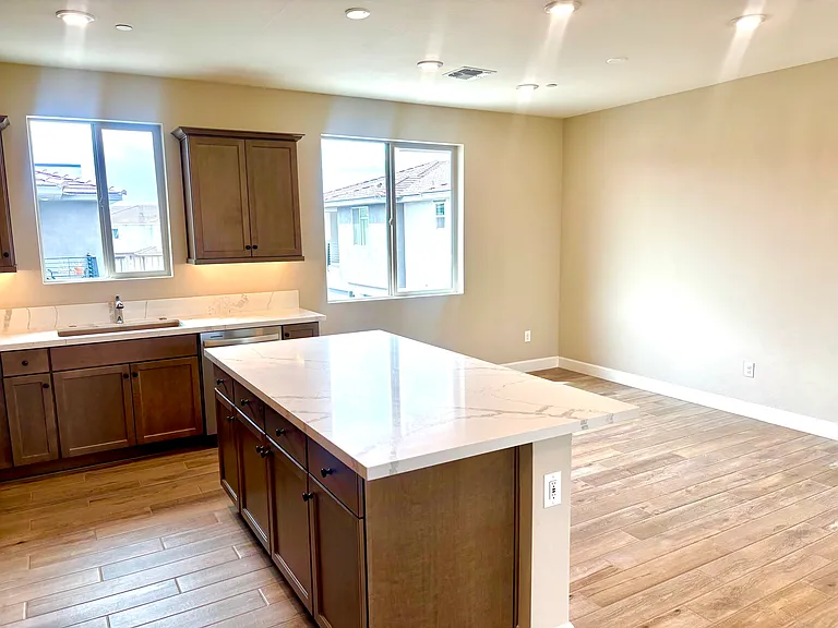 2121 W Sonoran Desert Dr #65 — Photo 6