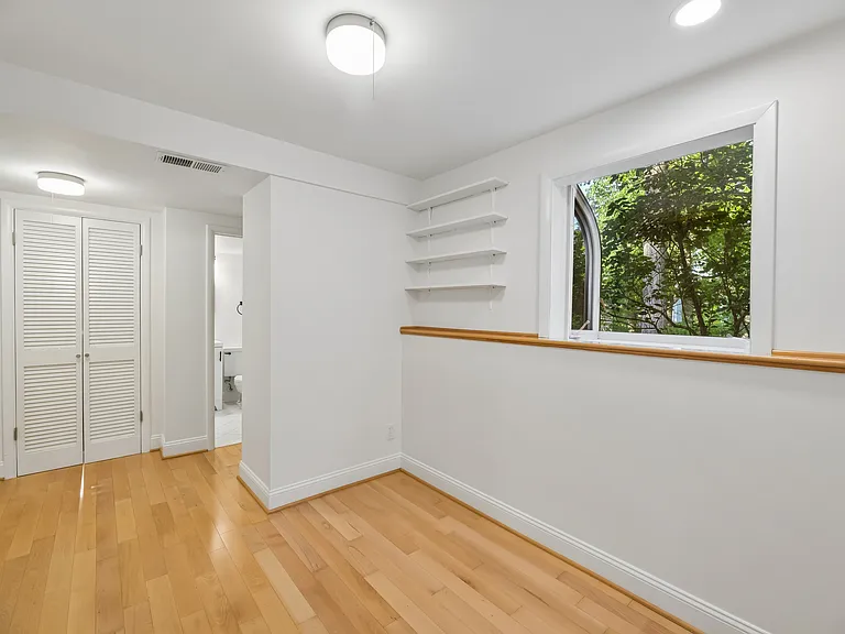1106 Westbriar Ct NE — Photo 27