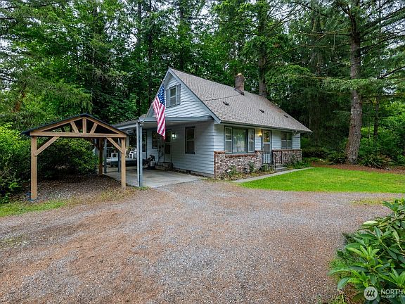3rd image of 3026 Oak Place