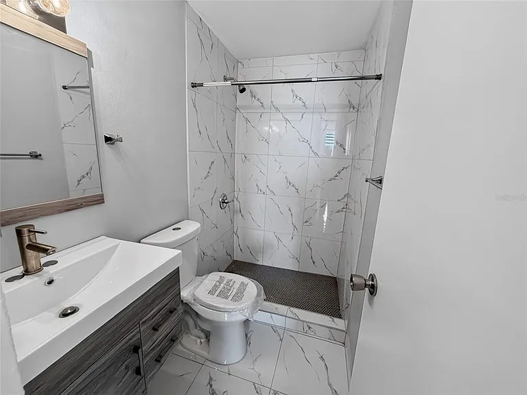 444 Condominio De Diego #1503 — Photo 11
