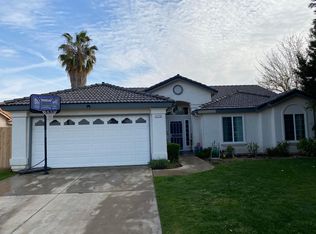 2775 4th St, Sanger, CA 93657