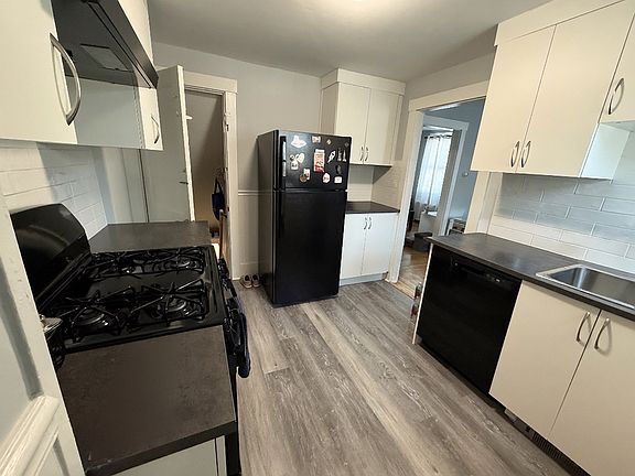 5th image of 1070 Main St #1070