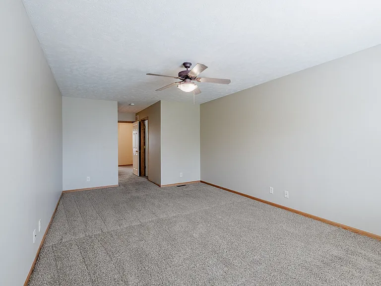8804 Sicily Ln — Photo 35