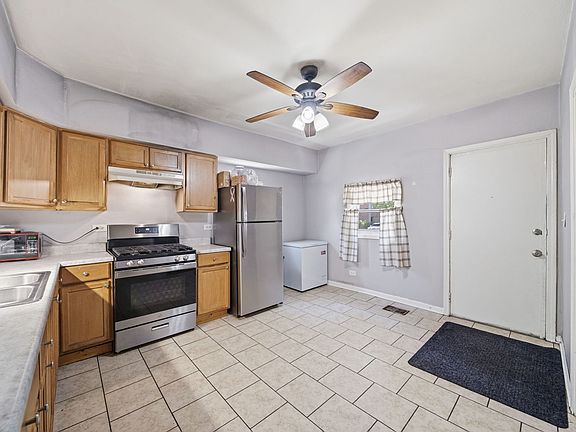 4th image of 12124 S Edbrooke Ave